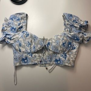 Hello Molly Indikah blue floral cropped shirt